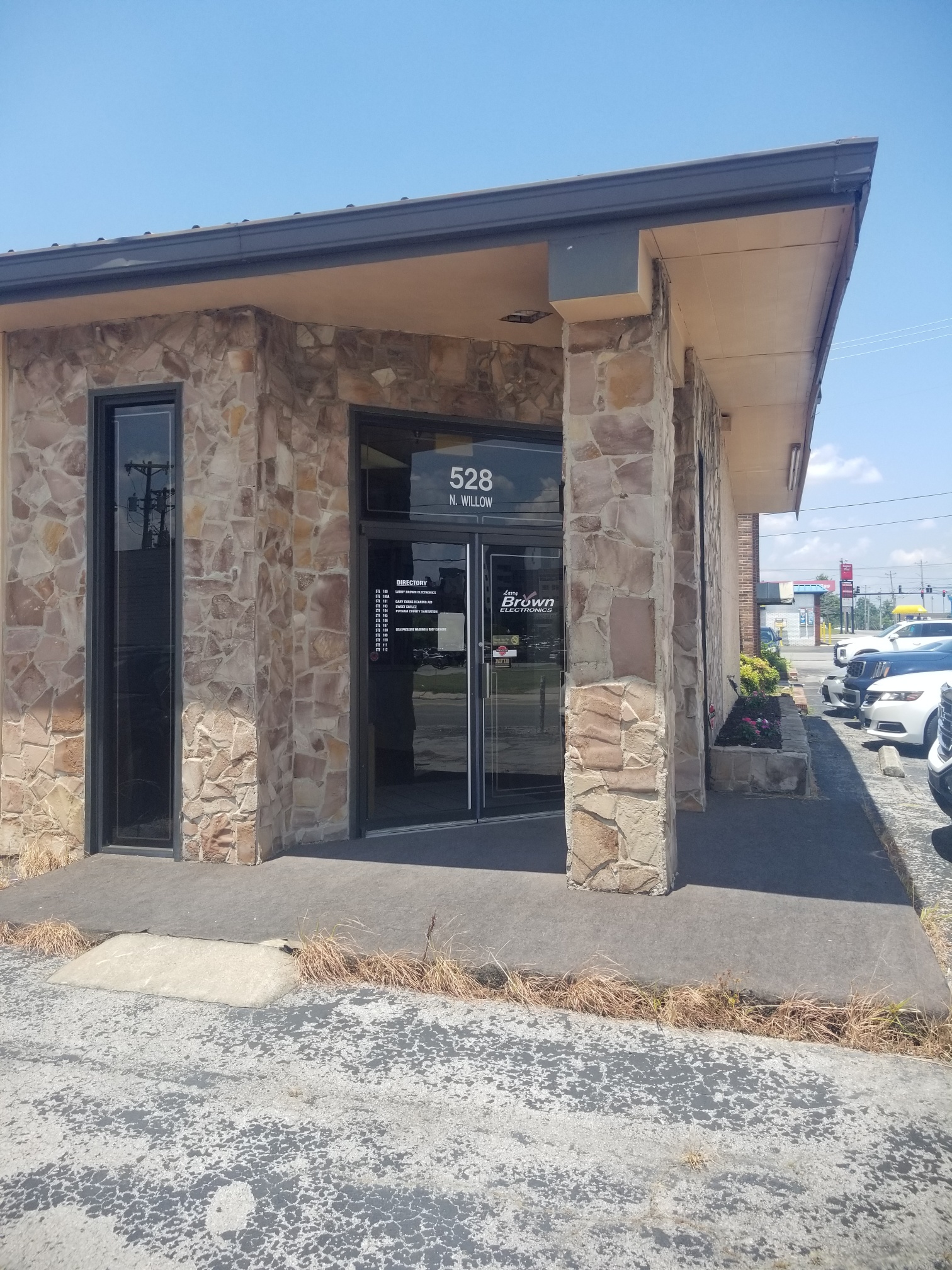 Larry Brown Electronics Office Building